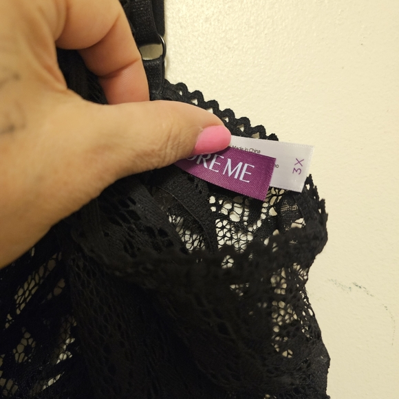 Adore Me Stretchy black lack one piece lingerie with attached adjustable garters - Picture 9 of 12